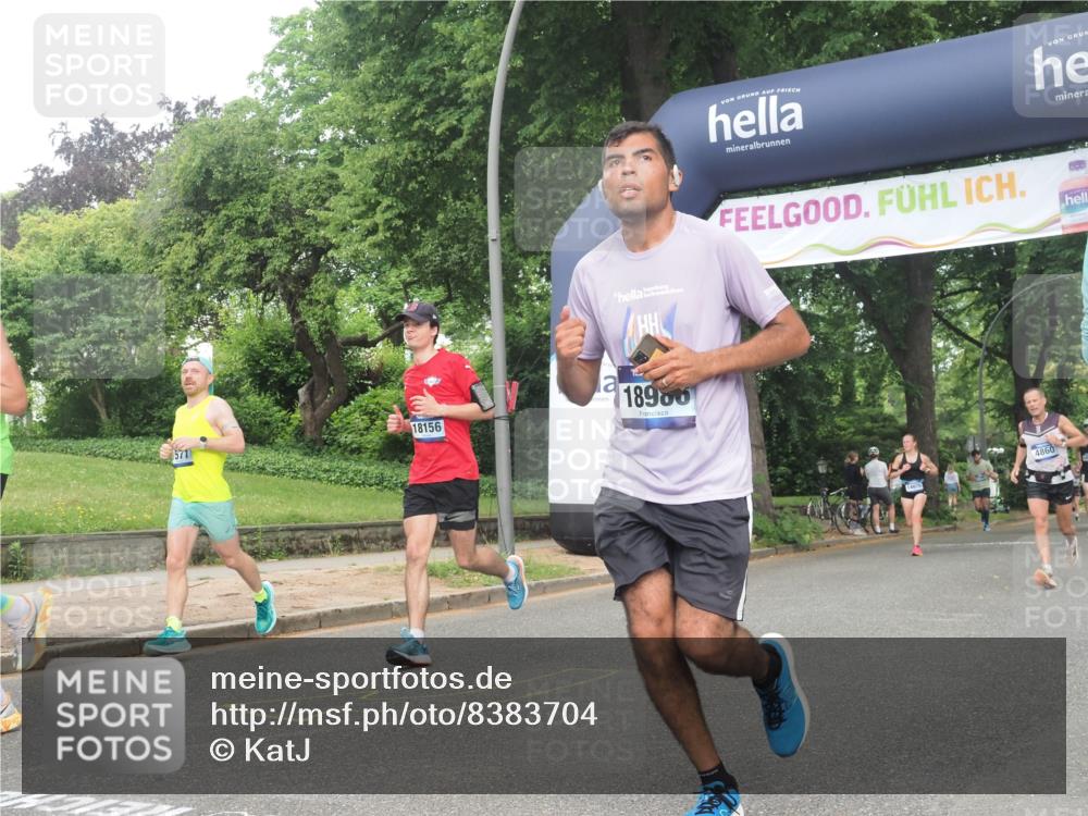 29.06.2025 - hella hamburg halbmarathon KatJ http://msf.ph/oto/8383704 29.06.2025 10:25:33 Zwischen KM18-KM19 1411, 1571, 4860, 5315, 5961, 8362 meine-sportfotos.de