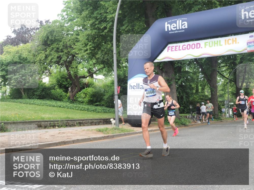 29.06.2025 - hella hamburg halbmarathon KatJ http://msf.ph/oto/8383913 29.06.2025 10:25:35 Zwischen KM18-KM19 1411, 1571, 4860, 5315, 8084, 8362 meine-sportfotos.de