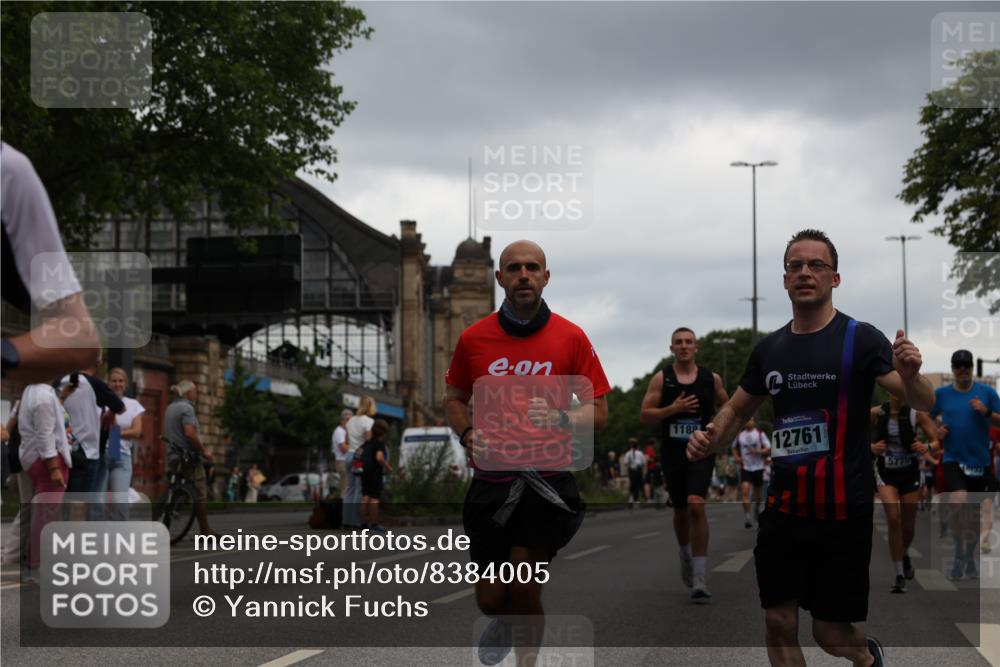 29.06.2025 - hella hamburg halbmarathon Yannick Fuchs http://msf.ph/oto/8384005 29.06.2025 10:55:08 20KM 1188, 1453, 1823, 2426, 2661, 3698, 5379, 5602, 5603, 5613, 5775, 6674, 6708, 6921, 7250, 7306, 7759, 7761, 8177, 8483, 9071, 9453, 9611, 9984, 10295, 10882, 11515, 12377, 12789, 12908, 13459, 13516, 13558, 16621, 17145, 17181, 17226, 17670, 17951, 18133, 18757, 19117, 19146, 19242 meine-sportfotos.de