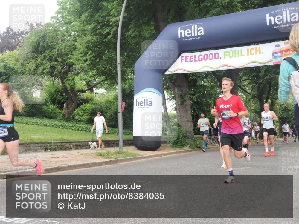 29.06.2025 - hella hamburg halbmarathon KatJ http://msf.ph/oto/8384035 29.06.2025 10:25:37 Zwischen KM18-KM19 1411, 1571, 4860, 8084, 8362 meine-sportfotos.de