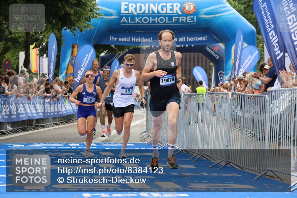 29.06.2025 - hella hamburg halbmarathon Strokosch-Dieckow http://msf.ph/oto/8384123 29.06.2025 10:23:22 Ziel 35, 52, 9385, 17771, 19078 meine-sportfotos.de