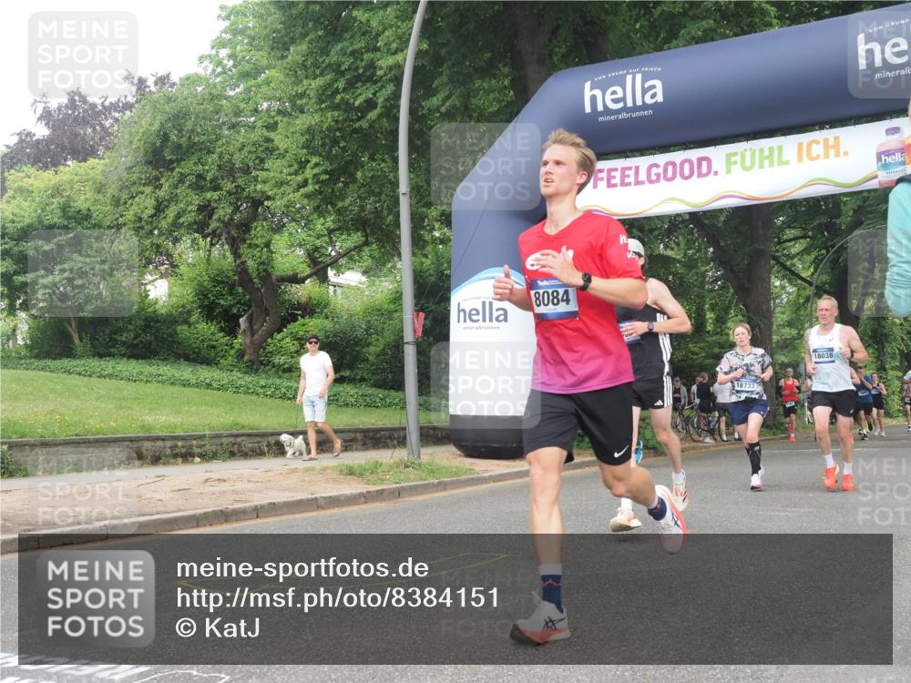 29.06.2025 - hella hamburg halbmarathon KatJ http://msf.ph/oto/8384151 29.06.2025 10:25:37 Zwischen KM18-KM19 1411, 1571, 4860, 8084, 8362 meine-sportfotos.de