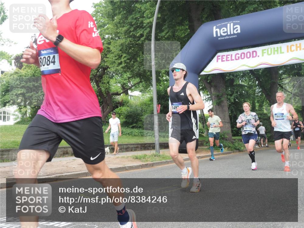 29.06.2025 - hella hamburg halbmarathon KatJ http://msf.ph/oto/8384246 29.06.2025 10:25:38 Zwischen KM18-KM19 1411, 1571, 4860, 8084, 8362 meine-sportfotos.de