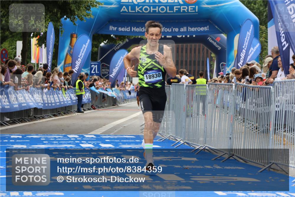 29.06.2025 - hella hamburg halbmarathon Strokosch-Dieckow http://msf.ph/oto/8384359 29.06.2025 10:23:07 Ziel 4128, 7862, 18930 meine-sportfotos.de
