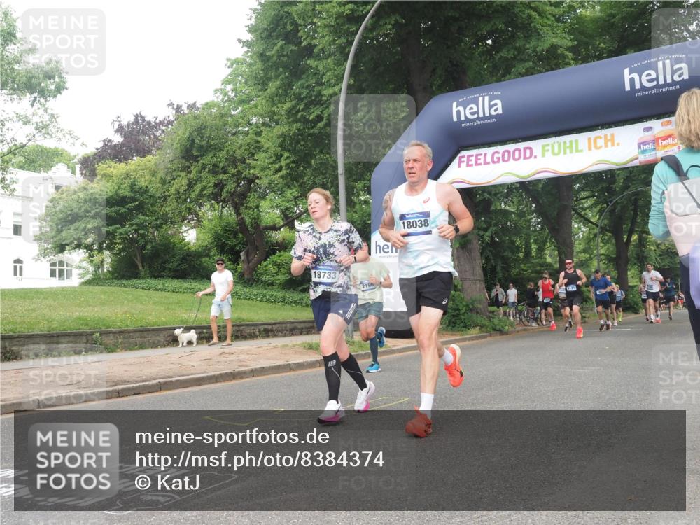 29.06.2025 - hella hamburg halbmarathon KatJ http://msf.ph/oto/8384374 29.06.2025 10:25:39 Zwischen KM18-KM19 1411, 1571, 2196, 4860, 8084, 8362 meine-sportfotos.de