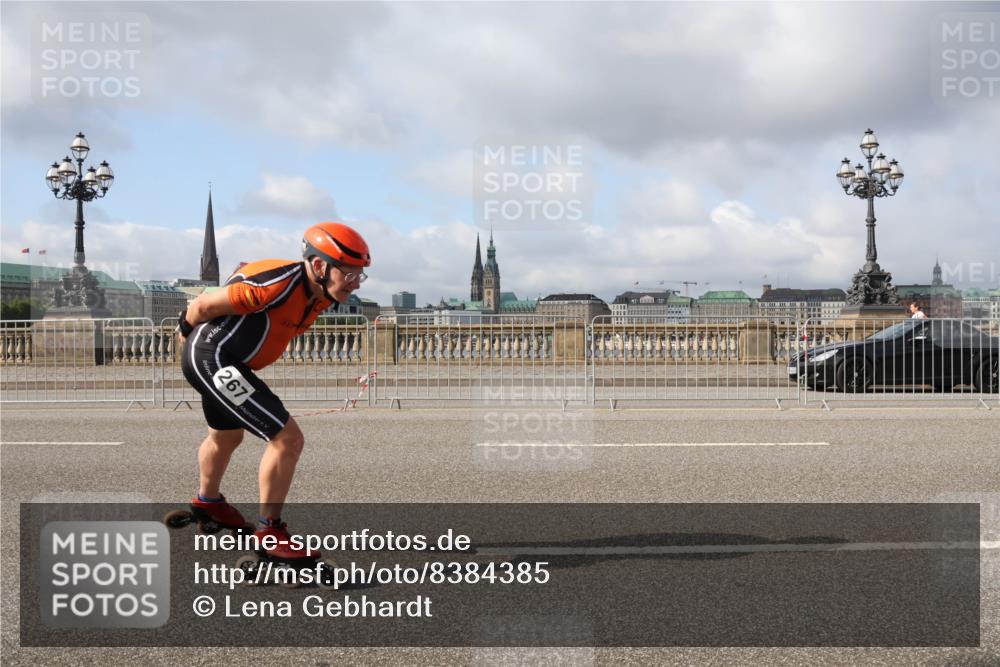 29.06.2025 - hella hamburg halbmarathon Lena Gebhardt http://msf.ph/oto/8384385 29.06.2025 08:52:41 Lombardsbrücke 267 meine-sportfotos.de