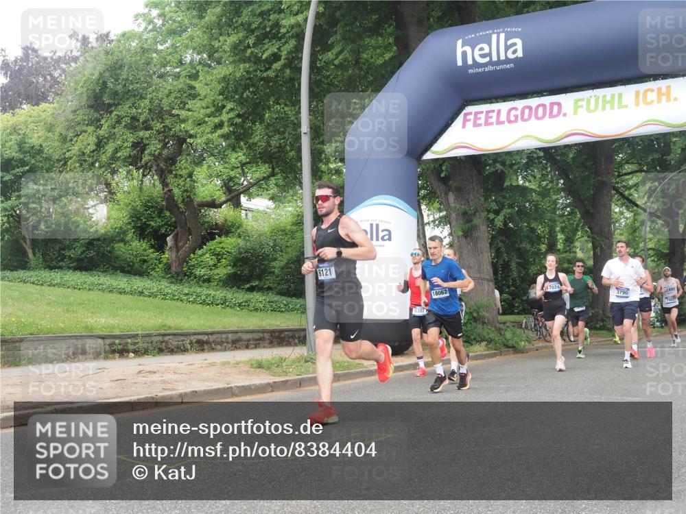 29.06.2025 - hella hamburg halbmarathon KatJ http://msf.ph/oto/8384404 29.06.2025 10:25:42 Zwischen KM18-KM19 2196, 3790, 8084 meine-sportfotos.de