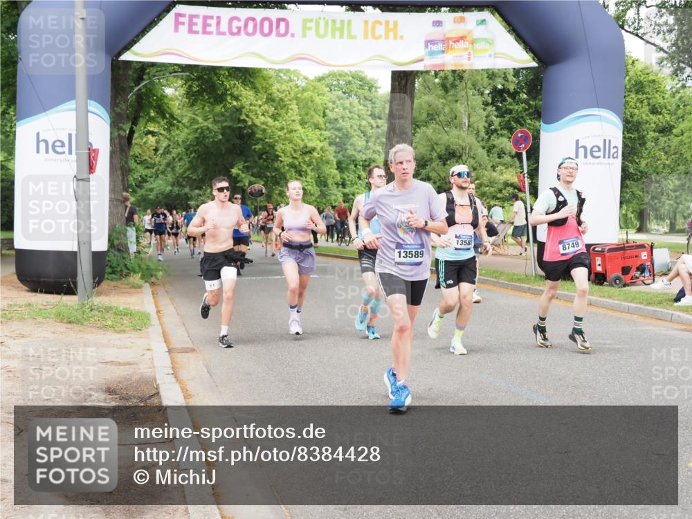 29.06.2025 - hella hamburg halbmarathon MichiJ http://msf.ph/oto/8384428 29.06.2025 10:47:07 Zwischen KM18-KM19 2167, 3169, 3698, 5272, 5347, 8749, 11623, 13583, 13589, 18551 meine-sportfotos.de