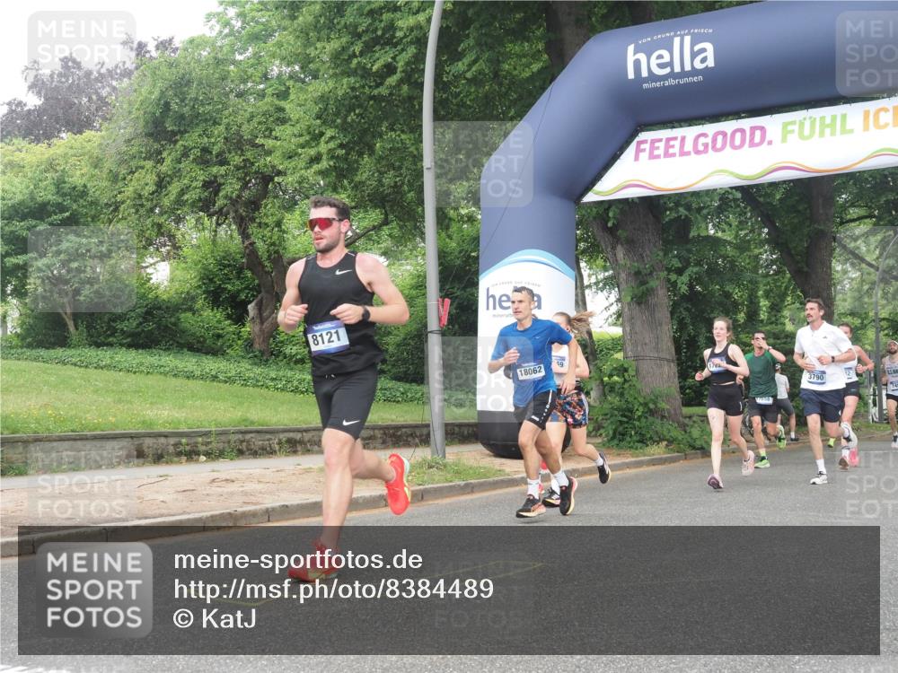 29.06.2025 - hella hamburg halbmarathon KatJ http://msf.ph/oto/8384489 29.06.2025 10:25:42 Zwischen KM18-KM19 2196, 3790, 8084 meine-sportfotos.de