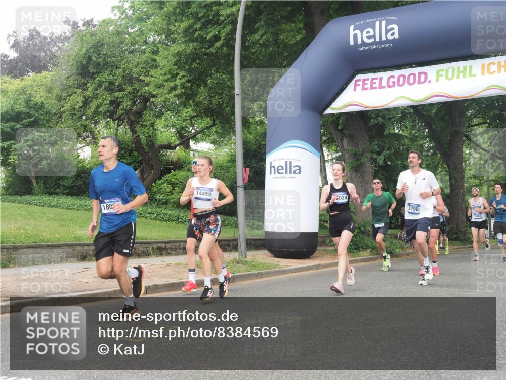 29.06.2025 - hella hamburg halbmarathon KatJ http://msf.ph/oto/8384569 29.06.2025 10:25:43 Zwischen KM18-KM19 2196, 3790, 5092, 5307, 8084 meine-sportfotos.de