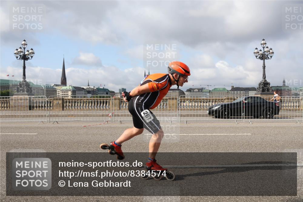 29.06.2025 - hella hamburg halbmarathon Lena Gebhardt http://msf.ph/oto/8384574 29.06.2025 08:52:41 Lombardsbrücke 267 meine-sportfotos.de