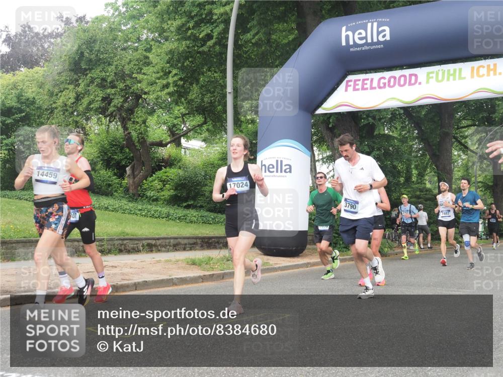 29.06.2025 - hella hamburg halbmarathon KatJ http://msf.ph/oto/8384680 29.06.2025 10:25:44 Zwischen KM18-KM19 2196, 3790, 5092, 5307 meine-sportfotos.de