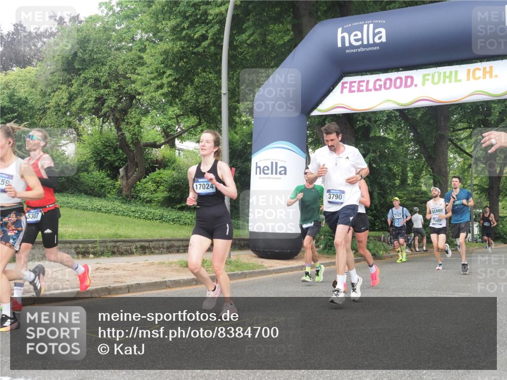 29.06.2025 - hella hamburg halbmarathon KatJ http://msf.ph/oto/8384700 29.06.2025 10:25:44 Zwischen KM18-KM19 2196, 3790, 5092, 5307 meine-sportfotos.de