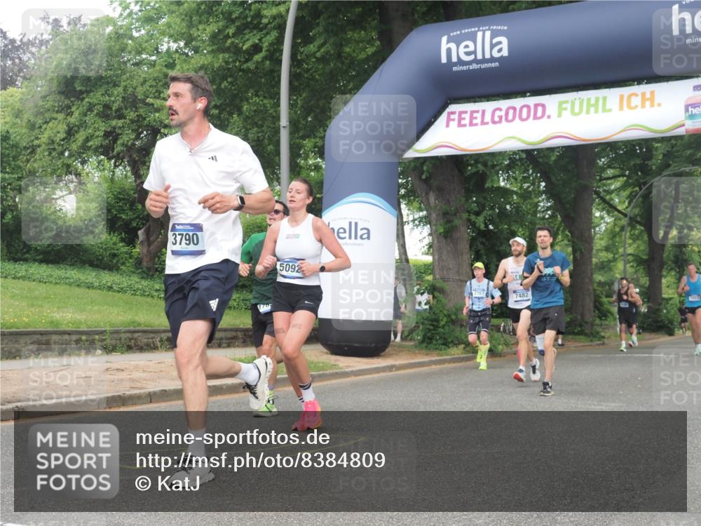 29.06.2025 - hella hamburg halbmarathon KatJ http://msf.ph/oto/8384809 29.06.2025 10:25:45 Zwischen KM18-KM19 2196, 3790, 5092, 5307, 7482 meine-sportfotos.de