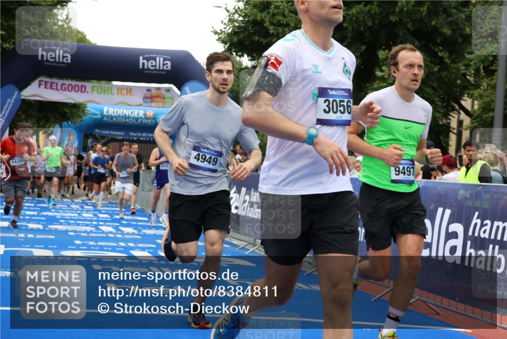29.06.2025 - hella hamburg halbmarathon Strokosch-Dieckow http://msf.ph/oto/8384811 29.06.2025 10:46:16 Ziel 1569, 1600, 1759, 2048, 2590, 3056, 3087, 4949, 6388, 6691, 7335, 7450, 8142, 9497, 10796, 11094, 11185, 11773, 12171, 12651, 13698, 14200, 14262, 16127, 17190, 18118, 18211, 18637, 18797 meine-sportfotos.de