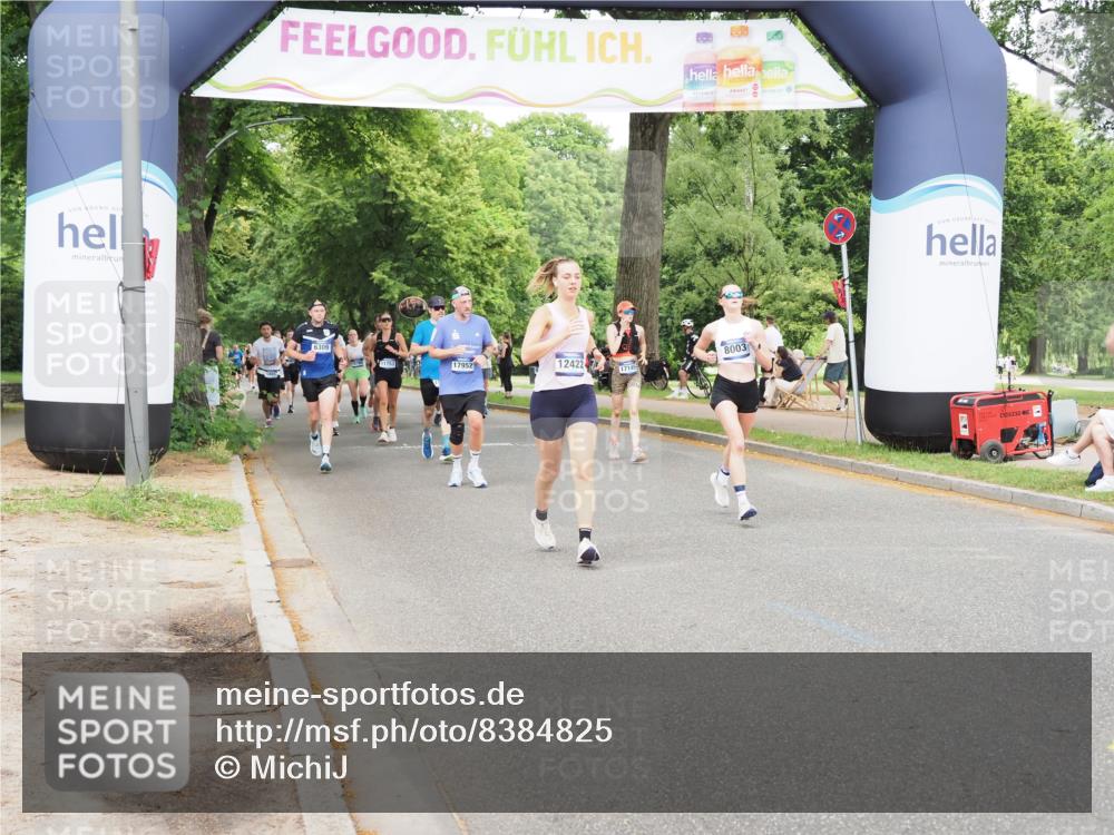 29.06.2025 - hella hamburg halbmarathon MichiJ http://msf.ph/oto/8384825 29.06.2025 10:47:13 Zwischen KM18-KM19 5272, 8749, 12422, 13583, 14902, 14965, 18133, 18551 meine-sportfotos.de