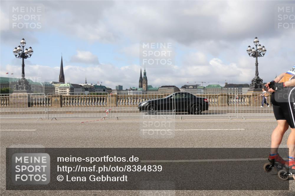 29.06.2025 - hella hamburg halbmarathon Lena Gebhardt http://msf.ph/oto/8384839 29.06.2025 08:52:41 Lombardsbrücke 26 meine-sportfotos.de