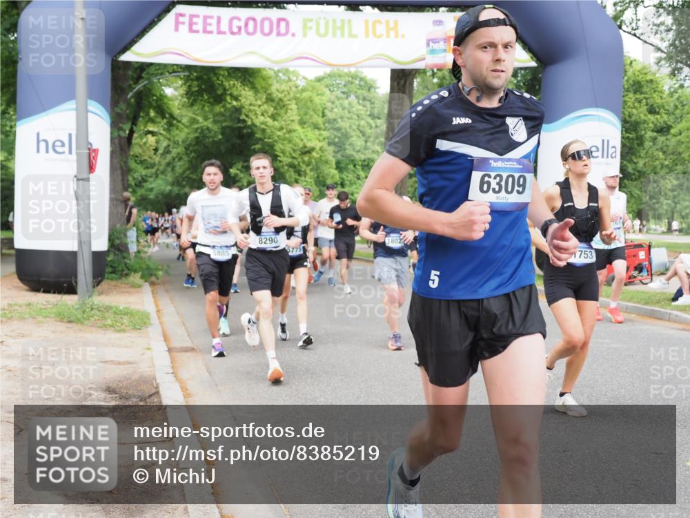 29.06.2025 - hella hamburg halbmarathon MichiJ http://msf.ph/oto/8385219 29.06.2025 10:47:18 Zwischen KM18-KM19 5775, 5885, 6309, 7761, 8003, 8290, 10576, 11753, 12422, 12491, 16915, 17145, 17952, 18029, 18133, 18266 meine-sportfotos.de