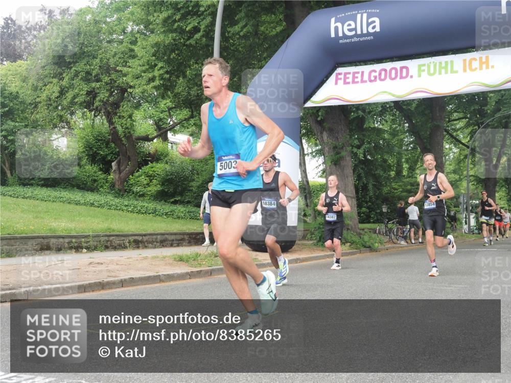 29.06.2025 - hella hamburg halbmarathon KatJ http://msf.ph/oto/8385265 29.06.2025 10:25:49 Zwischen KM18-KM19 2767, 3790, 5003, 5092, 5307, 7482 meine-sportfotos.de