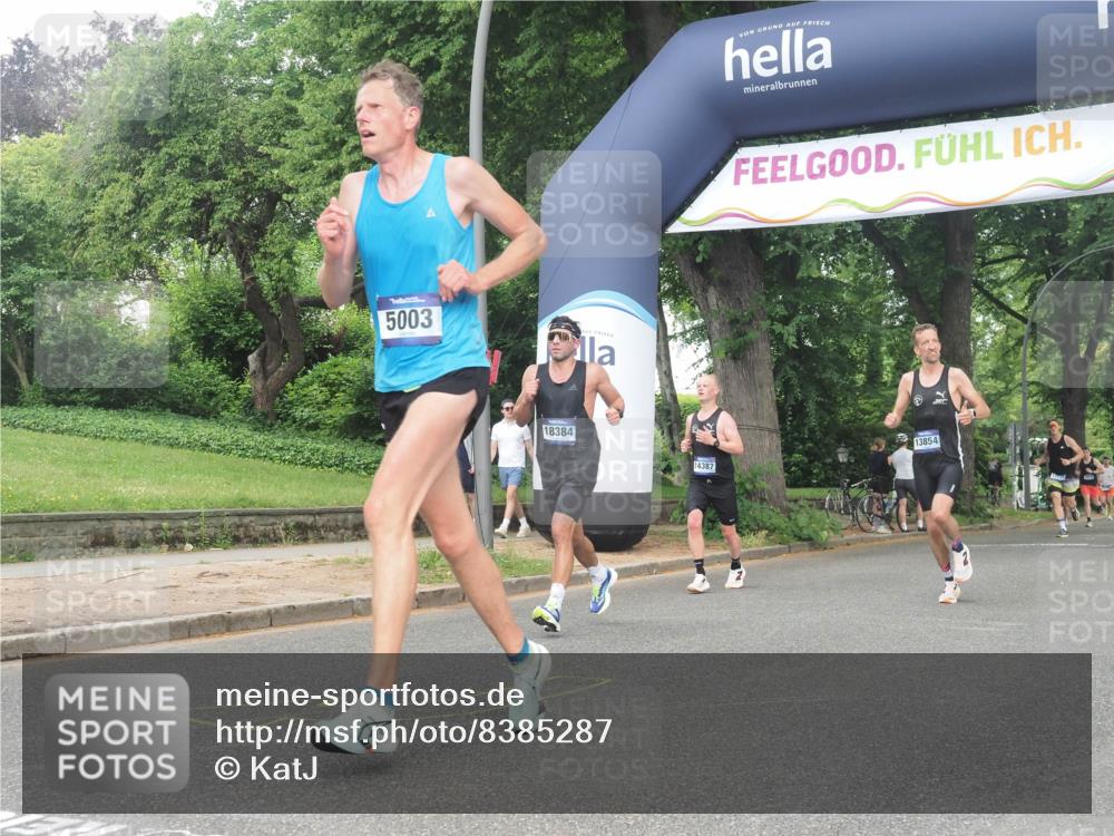 29.06.2025 - hella hamburg halbmarathon KatJ http://msf.ph/oto/8385287 29.06.2025 10:25:49 Zwischen KM18-KM19 2767, 3790, 5003, 5092, 5307, 7482 meine-sportfotos.de