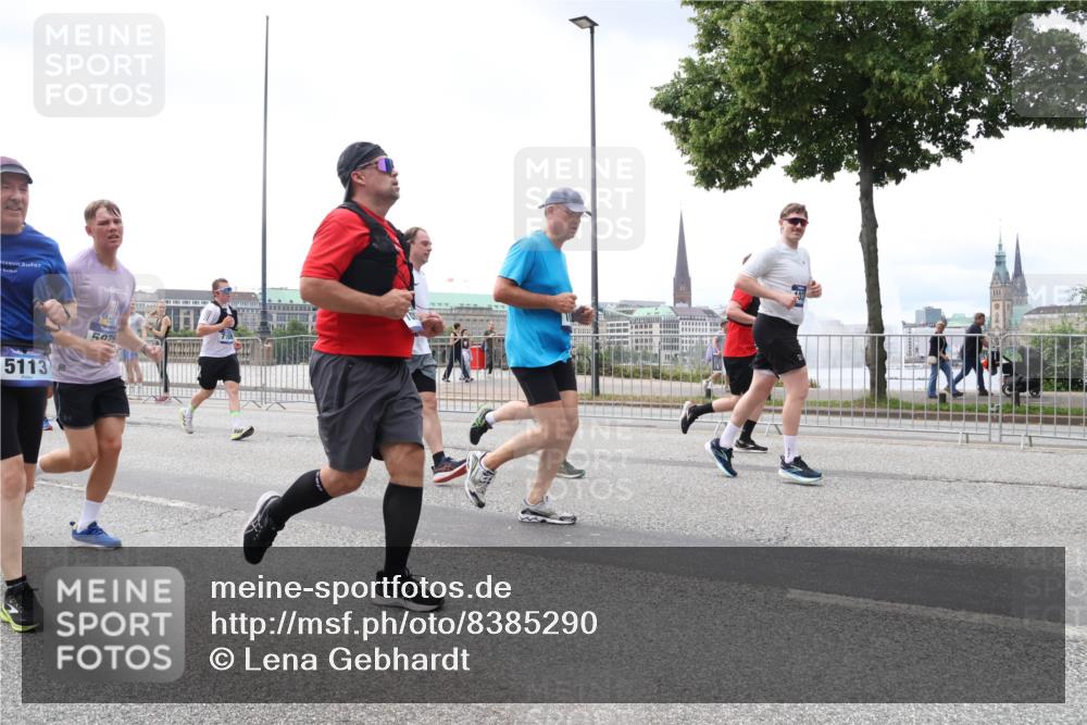 29.06.2025 - hella hamburg halbmarathon Lena Gebhardt http://msf.ph/oto/8385290 29.06.2025 10:40:28 Lombardsbrücke 5075, 5113, 1018, 1037, 1058, 1075, 1291, 1323, 1691, 2019, 2042, 2109, 2173, 2206, 2254, 2515, 2572, 2762, 2763, 2866, 2888, 3121, 3237, 3293, 3295, 3306, 3515, 3607, 3808, 3810, 4044, 4173, 4271, 4411, 4471, 4612, 4756, 4906, 4972, 5059, 5113, 5263, 5351, 5352, 5702, 5877, 5901, 5975, 6076, 6097, 6163, 6229, 6278, 6280, 6363, 6463, 6548, 6673, 6750, 6866, 6876, 6890, 6920, 7108, 7174, 7675, 7850, 7956, 8307, 8378, 8391 meine-sportfotos.de