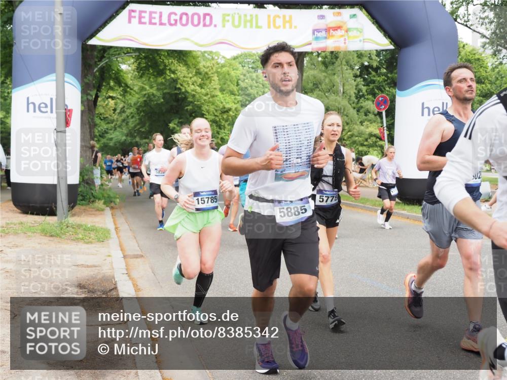 29.06.2025 - hella hamburg halbmarathon MichiJ http://msf.ph/oto/8385342 29.06.2025 10:47:20 Zwischen KM18-KM19 2978, 5775, 5885, 6309, 7761, 8003, 8290, 10576, 11114, 11753, 12491, 14224, 15785, 16915, 17145, 17952, 18029, 18133, 18266, 19159 meine-sportfotos.de