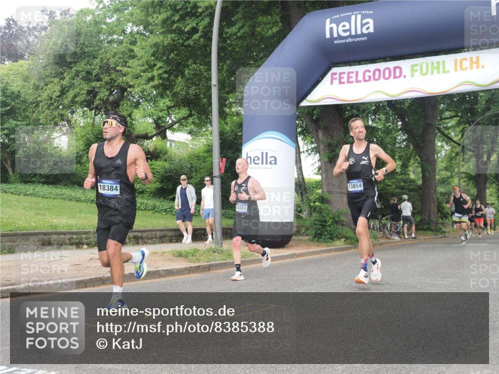 29.06.2025 - hella hamburg halbmarathon KatJ http://msf.ph/oto/8385388 29.06.2025 10:25:50 Zwischen KM18-KM19 2767, 3790, 5003, 5092, 5307, 7482 meine-sportfotos.de