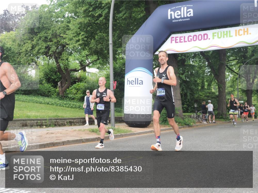 29.06.2025 - hella hamburg halbmarathon KatJ http://msf.ph/oto/8385430 29.06.2025 10:25:51 Zwischen KM18-KM19 2767, 5003, 5092, 5307, 7482 meine-sportfotos.de