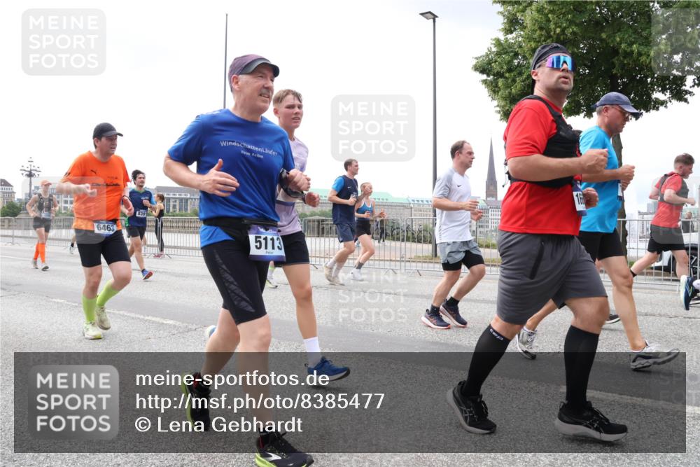 29.06.2025 - hella hamburg halbmarathon Lena Gebhardt http://msf.ph/oto/8385477 29.06.2025 10:40:29 Lombardsbrücke 6463, 839, 16, 5113, 1018, 1037, 1075, 1291, 1323, 1691, 2019, 2042, 2109, 2173, 2206, 2254, 2515, 2572, 2762, 2763, 2866, 2888, 3121, 3237, 3293, 3295, 3306, 3432, 3515, 3607, 3808, 3810, 4044, 4173, 4271, 4411, 4471, 4612, 4756, 4906, 4972, 5059, 5113, 5263, 5351, 5352, 5702, 5877, 5901, 5975, 6076, 6097, 6163, 6229, 6278, 6280, 6363, 6463, 6548, 6673, 6750, 6866, 6876, 6890, 6920, 7108, 7174, 7675, 7850, 7956, 8053, 8054, 8307, 8378, 8391 meine-sportfotos.de