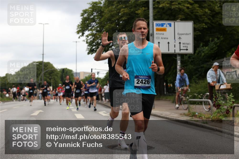 29.06.2025 - hella hamburg halbmarathon Yannick Fuchs http://msf.ph/oto/8385543 29.06.2025 10:55:15 20KM 1188, 1453, 1823, 2391, 2426, 2661, 5379, 5602, 5603, 5613, 5775, 6674, 6708, 6921, 7033, 7250, 7757, 8177, 8483, 9071, 9453, 9611, 9752, 9932, 9984, 10295, 10882, 11515, 12377, 12789, 12908, 13516, 13558, 15008, 16614, 17145, 17181, 17226, 17670, 17951, 18133 meine-sportfotos.de