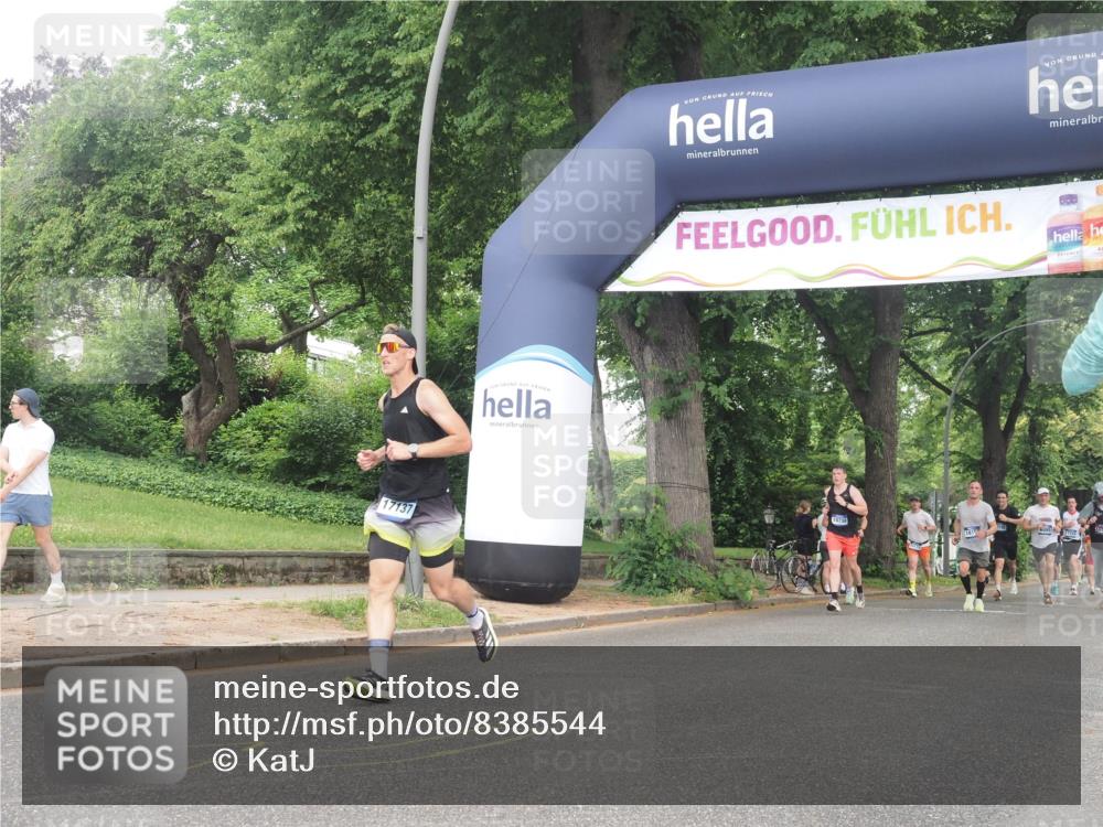 29.06.2025 - hella hamburg halbmarathon KatJ http://msf.ph/oto/8385544 29.06.2025 10:25:54 Zwischen KM18-KM19 2767, 5003 meine-sportfotos.de