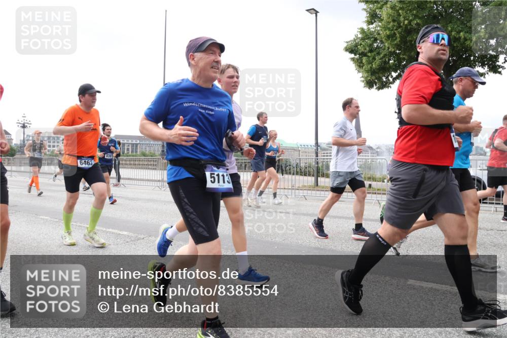29.06.2025 - hella hamburg halbmarathon Lena Gebhardt http://msf.ph/oto/8385554 29.06.2025 10:40:29 Lombardsbrücke 6463, 839, 5113, 1018, 1037, 1075, 1291, 1323, 1691, 2019, 2042, 2109, 2173, 2206, 2254, 2515, 2572, 2762, 2763, 2866, 2888, 3121, 3237, 3293, 3295, 3306, 3432, 3515, 3607, 3808, 3810, 4044, 4173, 4271, 4411, 4471, 4612, 4756, 4906, 4972, 5059, 5113, 5263, 5351, 5352, 5702, 5877, 5901, 5975, 6076, 6097, 6163, 6229, 6278, 6280, 6363, 6463, 6548, 6673, 6750, 6866, 6876, 6890, 6920, 7108, 7174, 7675, 7850, 7956, 8053, 8054, 8307, 8378, 8391 meine-sportfotos.de