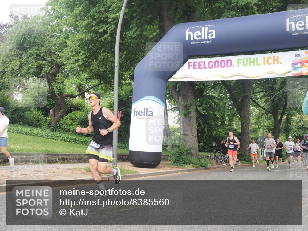 29.06.2025 - hella hamburg halbmarathon KatJ http://msf.ph/oto/8385560 29.06.2025 10:25:54 Zwischen KM18-KM19 2767, 5003 meine-sportfotos.de