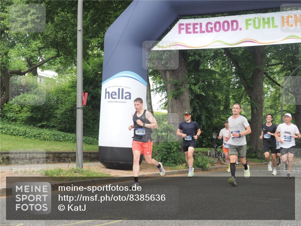 29.06.2025 - hella hamburg halbmarathon KatJ http://msf.ph/oto/8385636 29.06.2025 10:25:57 Zwischen KM18-KM19 6095 meine-sportfotos.de
