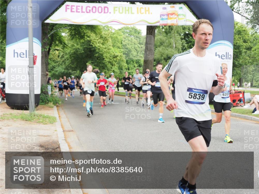 29.06.2025 - hella hamburg halbmarathon MichiJ http://msf.ph/oto/8385640 29.06.2025 10:47:23 Zwischen KM18-KM19 2978, 5775, 5839, 5885, 6201, 6309, 7761, 8290, 8662, 10576, 11114, 11753, 12491, 12862, 14224, 15785, 16915, 17630, 17952, 18029, 18266, 18757, 19159, 19166 meine-sportfotos.de