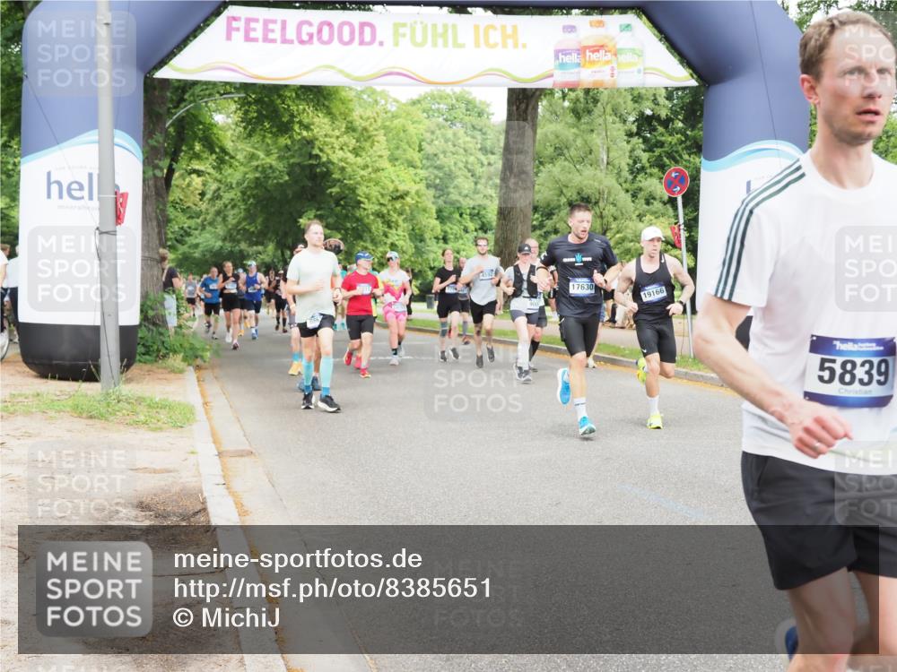 29.06.2025 - hella hamburg halbmarathon MichiJ http://msf.ph/oto/8385651 29.06.2025 10:47:24 Zwischen KM18-KM19 2978, 5775, 5839, 5885, 6201, 7761, 8290, 8662, 10576, 11114, 12491, 12862, 14224, 15785, 16915, 17630, 18029, 18266, 18757, 19159, 19166 meine-sportfotos.de