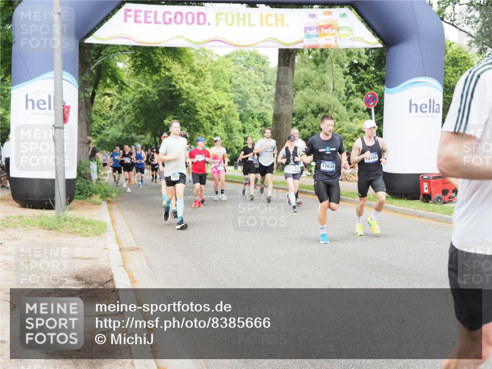 29.06.2025 - hella hamburg halbmarathon MichiJ http://msf.ph/oto/8385666 29.06.2025 10:47:24 Zwischen KM18-KM19 2978, 5775, 5839, 5885, 6201, 7761, 8290, 8662, 10576, 11114, 12491, 12862, 14224, 15785, 16915, 17630, 18029, 18266, 18757, 19159, 19166 meine-sportfotos.de