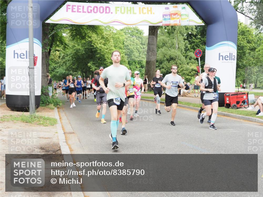 29.06.2025 - hella hamburg halbmarathon MichiJ http://msf.ph/oto/8385790 29.06.2025 10:47:26 Zwischen KM18-KM19 1420, 2391, 2978, 5839, 6201, 7759, 8290, 8662, 9006, 9611, 11114, 12491, 12862, 14224, 15785, 17630, 18000, 18757, 19117, 19146, 19159, 19166 meine-sportfotos.de