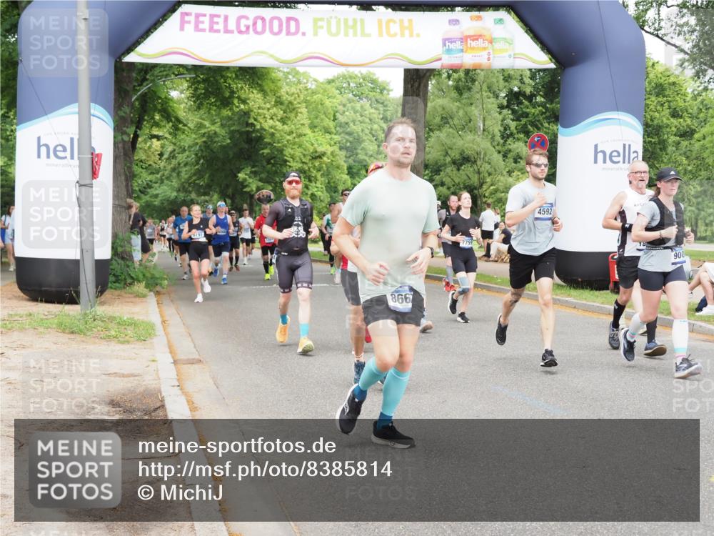 29.06.2025 - hella hamburg halbmarathon MichiJ http://msf.ph/oto/8385814 29.06.2025 10:47:26 Zwischen KM18-KM19 1420, 2391, 2978, 5839, 6201, 7759, 8290, 8662, 9006, 9611, 11114, 12491, 12862, 14224, 15785, 17630, 18000, 18757, 19117, 19146, 19159, 19166 meine-sportfotos.de