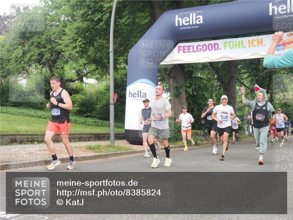 29.06.2025 - hella hamburg halbmarathon KatJ http://msf.ph/oto/8385824 29.06.2025 10:25:58 Zwischen KM18-KM19 6095 meine-sportfotos.de