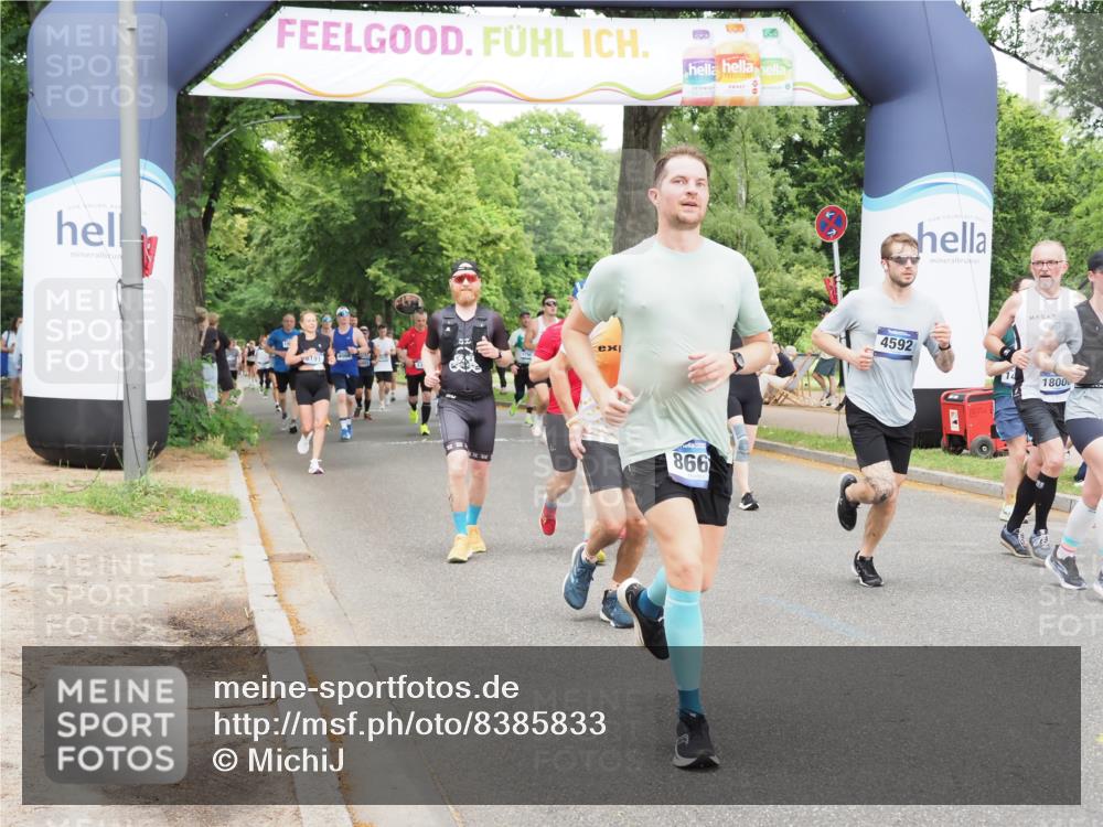 29.06.2025 - hella hamburg halbmarathon MichiJ http://msf.ph/oto/8385833 29.06.2025 10:47:26 Zwischen KM18-KM19 1420, 2391, 2978, 5839, 6201, 7759, 8290, 8662, 9006, 9611, 11114, 12491, 12862, 14224, 15785, 17630, 18000, 18757, 19117, 19146, 19159, 19166 meine-sportfotos.de
