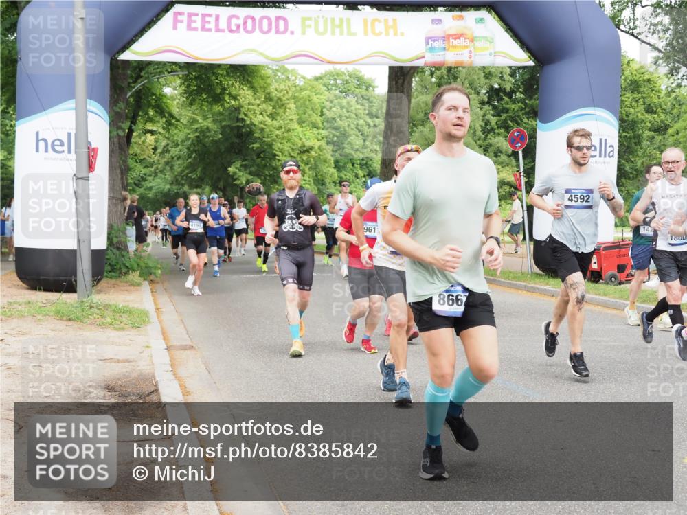 29.06.2025 - hella hamburg halbmarathon MichiJ http://msf.ph/oto/8385842 29.06.2025 10:47:27 Zwischen KM18-KM19 1420, 2391, 2978, 4592, 5839, 6201, 7759, 8191, 8662, 9006, 9611, 10534, 11114, 12862, 14224, 15785, 17630, 18000, 18757, 19117, 19146, 19159, 19166 meine-sportfotos.de