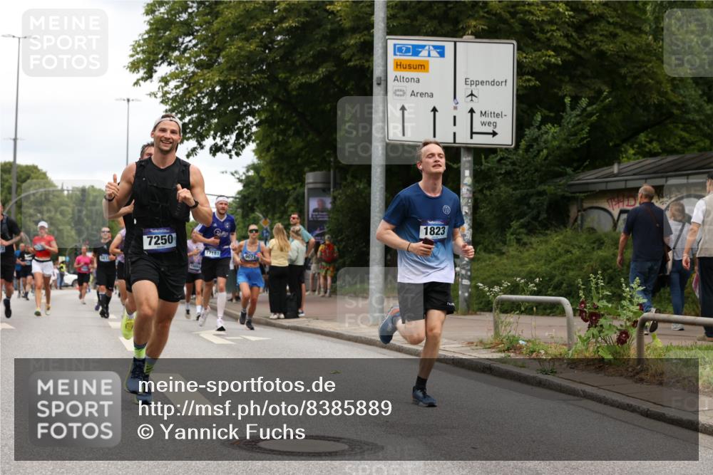 29.06.2025 - hella hamburg halbmarathon Yannick Fuchs http://msf.ph/oto/8385889 29.06.2025 10:55:18 20KM 1823, 2391, 2426, 2591, 2661, 4068, 5379, 5613, 5775, 5870, 6674, 6708, 7033, 7250, 7757, 8177, 8483, 8531, 9071, 9453, 9611, 9752, 9932, 9984, 10031, 10295, 10882, 11515, 12377, 12787, 12789, 12908, 13086, 13558, 15008, 16614, 17145, 17181, 17670, 17951, 18133 meine-sportfotos.de