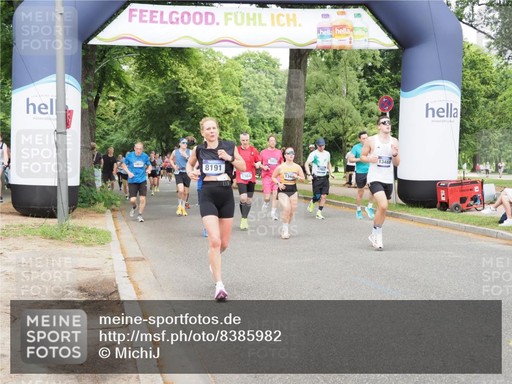29.06.2025 - hella hamburg halbmarathon MichiJ http://msf.ph/oto/8385982 29.06.2025 10:47:29 Zwischen KM18-KM19 1364, 1420, 2391, 4592, 5839, 6201, 6487, 7759, 8191, 8662, 9006, 9611, 10534, 12862, 13459, 13488, 17630, 18000, 18757, 19117, 19146, 19166 meine-sportfotos.de