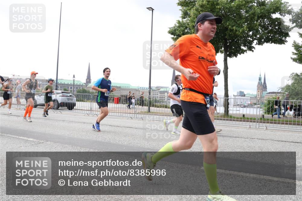 29.06.2025 - hella hamburg halbmarathon Lena Gebhardt http://msf.ph/oto/8385996 29.06.2025 10:40:30 Lombardsbrücke 1018, 1037, 1075, 1291, 1323, 1691, 2019, 2042, 2109, 2173, 2206, 2254, 2299, 2515, 2572, 2762, 2763, 2866, 2888, 3121, 3237, 3293, 3295, 3306, 3432, 3515, 3607, 3808, 3810, 4044, 4173, 4271, 4411, 4471, 4612, 4756, 4906, 4972, 5059, 5113, 5263, 5351, 5352, 5702, 5877, 5975, 6076, 6097, 6163, 6229, 6278, 6280, 6289, 6363, 6463, 6548, 6673, 6750, 6866, 6876, 6890, 6920, 7108, 7174, 7675, 7850, 7956, 8053, 8054, 8307, 8378, 8391 meine-sportfotos.de