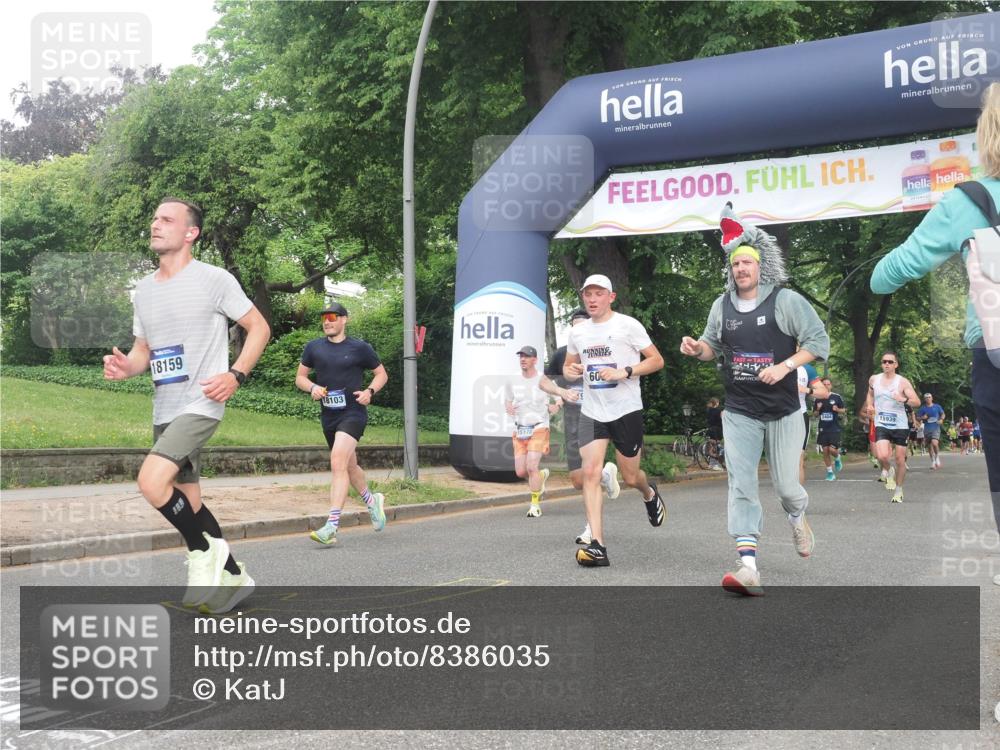 29.06.2025 - hella hamburg halbmarathon KatJ http://msf.ph/oto/8386035 29.06.2025 10:25:59 Zwischen KM18-KM19 6095 meine-sportfotos.de
