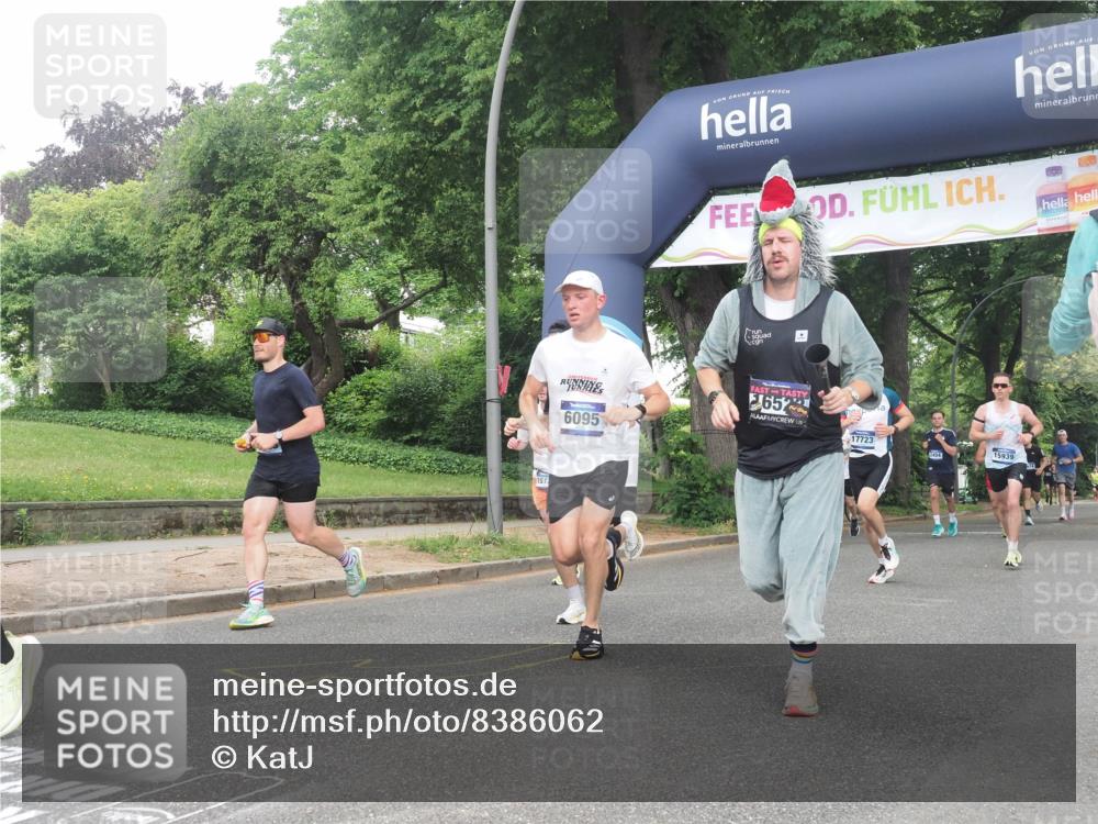 29.06.2025 - hella hamburg halbmarathon KatJ http://msf.ph/oto/8386062 29.06.2025 10:25:59 Zwischen KM18-KM19 6095 meine-sportfotos.de