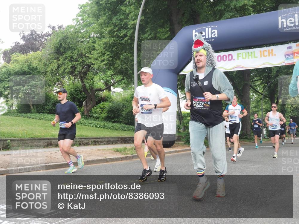 29.06.2025 - hella hamburg halbmarathon KatJ http://msf.ph/oto/8386093 29.06.2025 10:25:59 Zwischen KM18-KM19 6095 meine-sportfotos.de