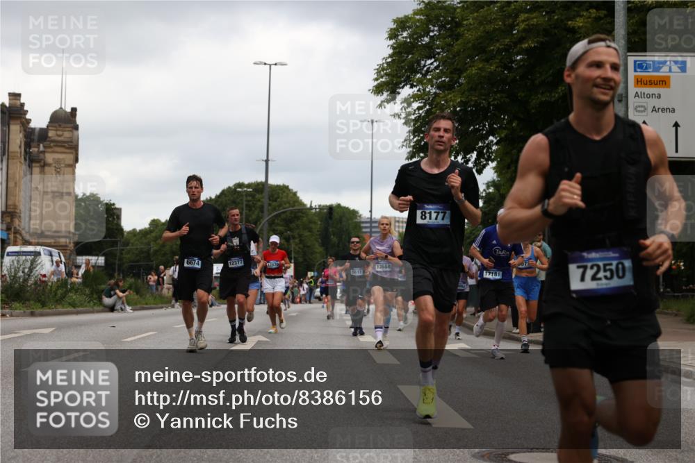 29.06.2025 - hella hamburg halbmarathon Yannick Fuchs http://msf.ph/oto/8386156 29.06.2025 10:55:19 20KM 1823, 2391, 2426, 2591, 4068, 5379, 5613, 5775, 5870, 6674, 6708, 7033, 7250, 7757, 8177, 8483, 8531, 9071, 9453, 9611, 9752, 9932, 9984, 10031, 10295, 10882, 11515, 12377, 12787, 12789, 12908, 13086, 13558, 15008, 16614, 17181, 17670, 17951, 18133 meine-sportfotos.de