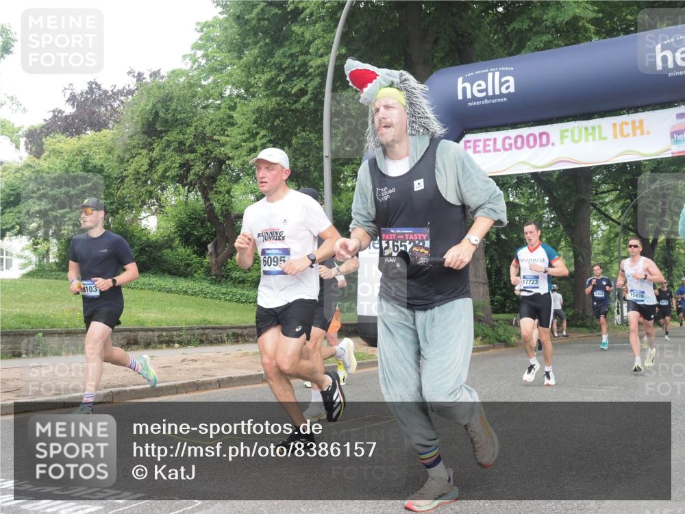 29.06.2025 - hella hamburg halbmarathon KatJ http://msf.ph/oto/8386157 29.06.2025 10:26:00 Zwischen KM18-KM19 6095 meine-sportfotos.de